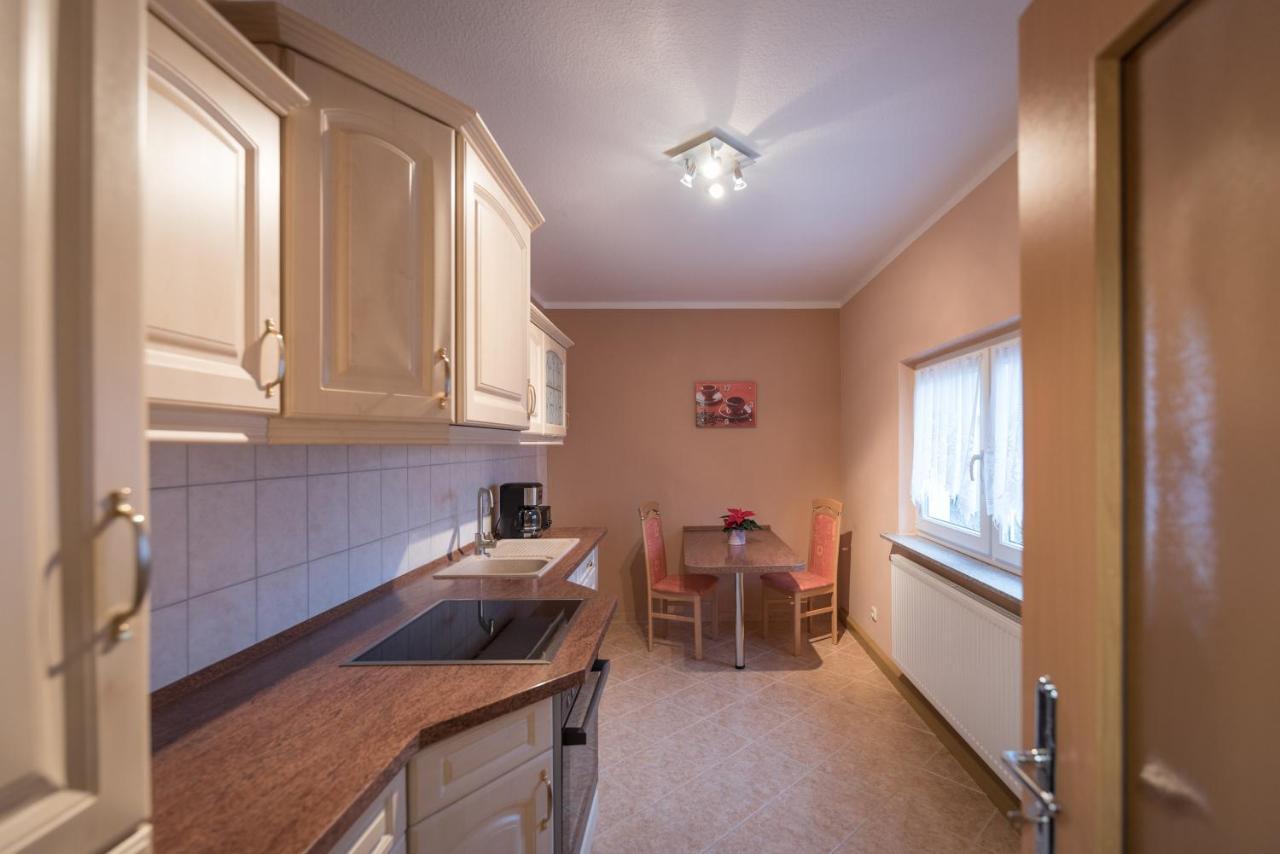 Ferienwohnung Lodig Gross Sarchen Exteriör bild
