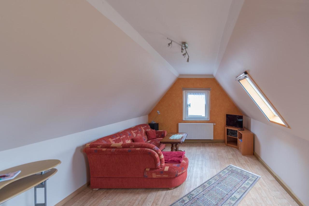 Ferienwohnung Lodig Gross Sarchen Exteriör bild